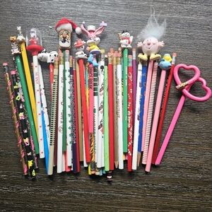 Vintage Assorted Kids Novelty Pencil and Topper Set - Disney Lot